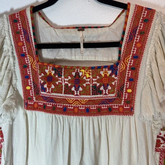 Free People (Large) beautifully embroidered (cross stitch) mini dress - Picture 2 of 11